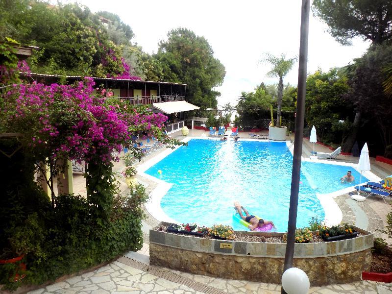 Lefkas Blue Hotel Нікіана Екстер'єр фото